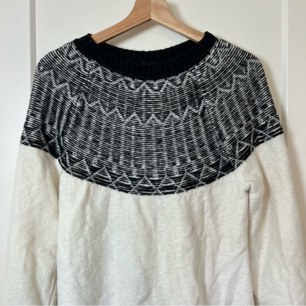 Talbots White & Black‎ Soft Knit Part Wool Blend Cozy Fall Sweater 🖤🕊️ - Picture 2 of 10